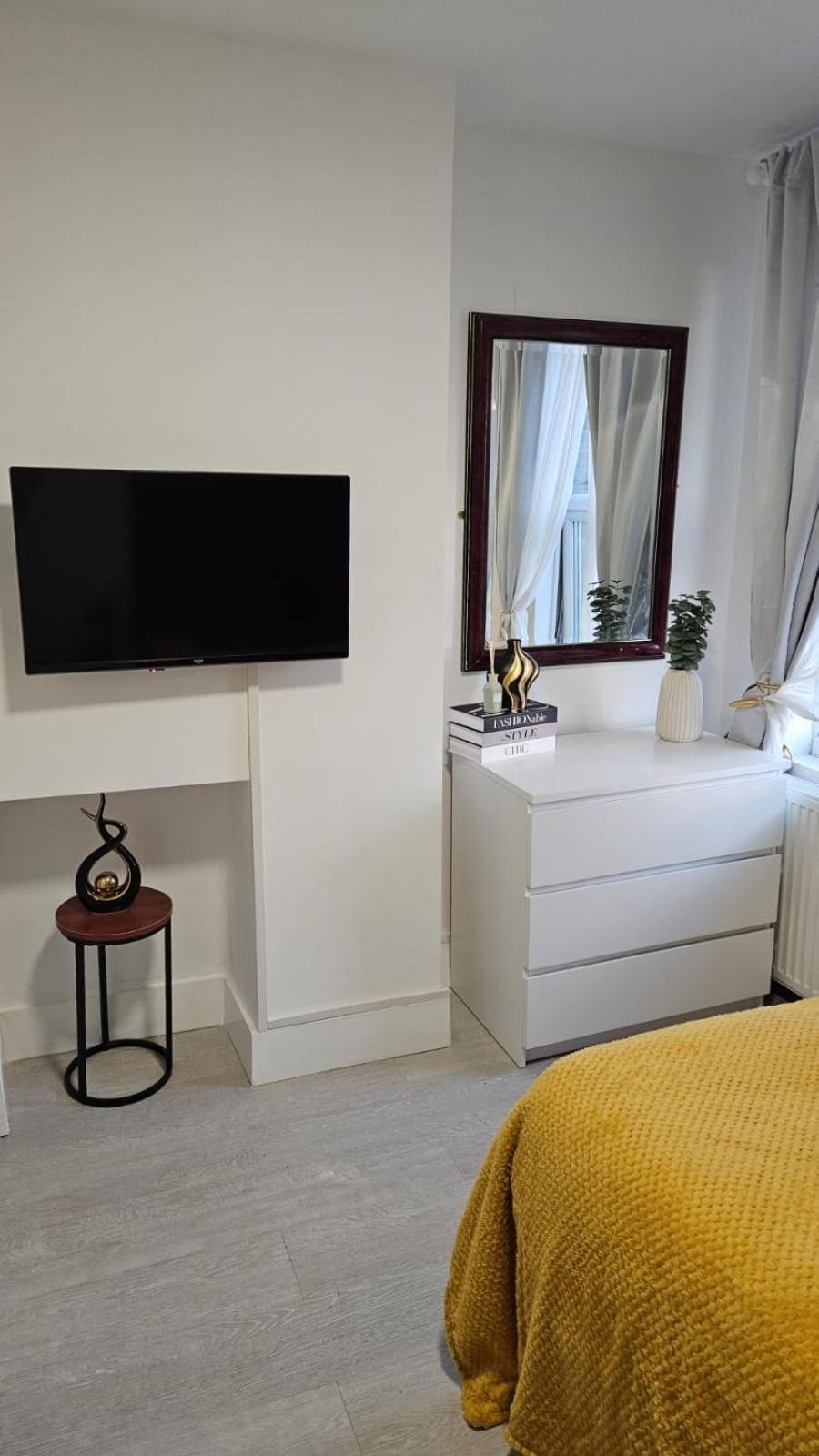 Appartement Spacious With Separate The Kitchen 4a *